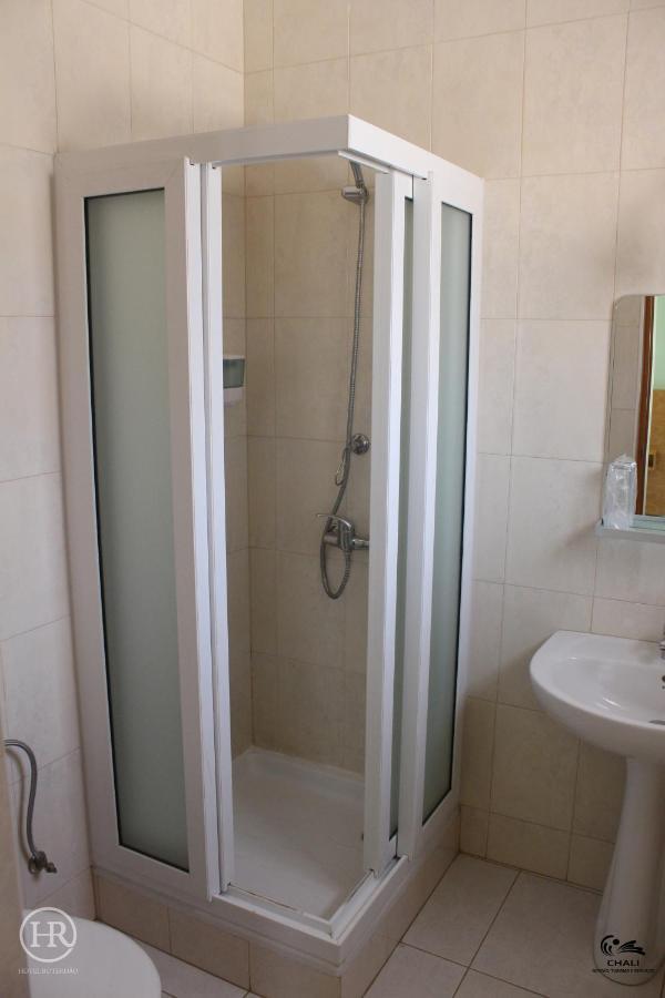 Hotel Roterdao "Under New Management" Praia Bagian luar foto