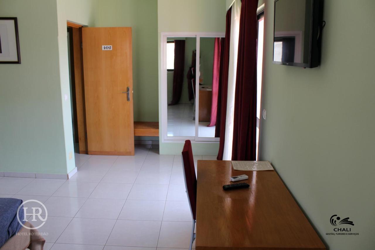 Hotel Roterdao "Under New Management" Praia Bagian luar foto